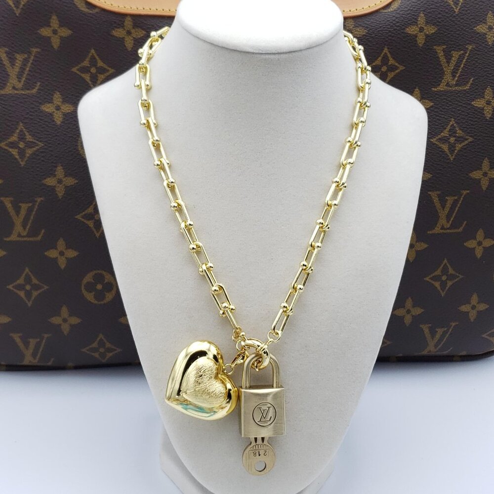Authentic Louis Vuitton Gold Padlock with Unbranded 18k Gold Plated Necklace - Picture 9 of 10
